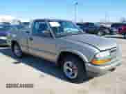 2001 Chevrolet S-10 with VIN 1GCCS145X18252019, listed as a IAAI auction lot 41734902 with 84,136 mi miles and . Bid and sale history available at DreamBid. Image 1.