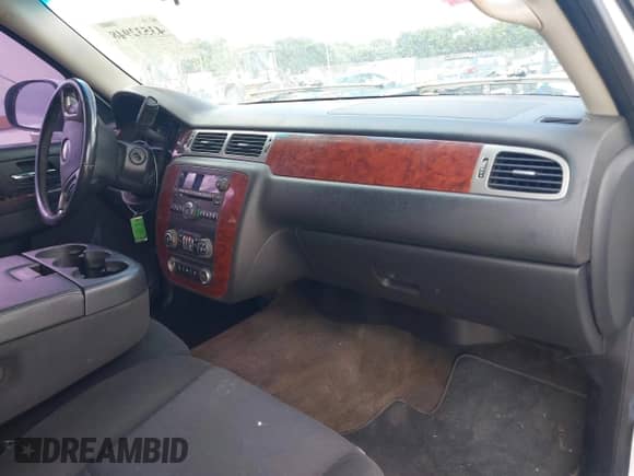 2011 Chevrolet Avalanche LT с VIN 3GNTKFE37BG285847, выставлен на аукционе IAAI как лот 43532948 с пробегом 210 549 миль миль и . История ставок и продаж доступна на DreamBid. Изображение 5.