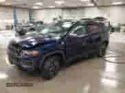 2019 Jeep Compass Trailhawk z VIN 3C4NJDDB0KT709054, wystawiony jako IAAI lot #42576287 z przebiegiem 113 796 mil mil oraz . Historia ofert i sprzedaży dostępna na DreamBid. Obrazek 17.