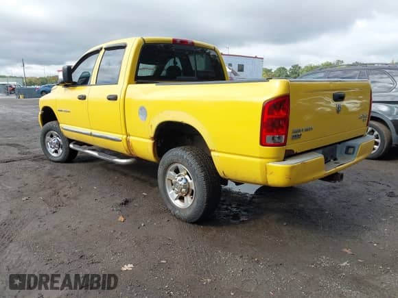 2005 Dodge 2500 SLT with VIN 3D7KS28D45G755666, listed as a IAAI auction lot 43252832 with 199,516 mi miles and . Bid and sale history available at DreamBid. Image 3.