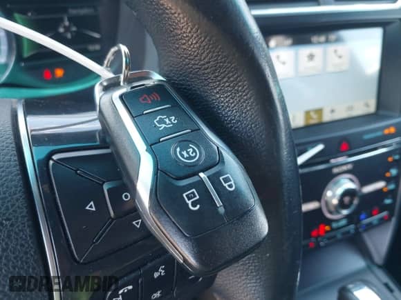 2017 Ford Explorer Limited z VIN 1FM5K8FH6HGA08419, wystawiony jako IAAI lot #43095817 z przebiegiem 79 398 mil mil oraz . Historia ofert i sprzedaży dostępna na DreamBid. Obrazek 11.