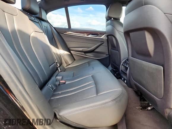 2018 BMW 5 Series 530i с VIN WBAJA5C53JWA37208, выставлен на аукционе Copart как лот 83830765 с пробегом 115 761 миль миль и Чистый • Clean title. История ставок и продаж доступна на DreamBid. Изображение 10.