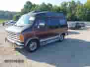 1992 Dodge Cargo z VIN 2B7HB21Y7NK130635, wystawiony jako IAAI lot #43015408 z przebiegiem 138 956 mil mil oraz . Historia ofert i sprzedaży dostępna na DreamBid. Obrazek 2.