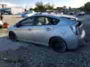 2014 Toyota Prius Four z VIN JTDKN3DU1E1767429, wystawiony jako Copart lot #90267985 z przebiegiem 264 858 mil mil oraz Czysty tytuł • Clean title. Historia ofert i sprzedaży dostępna na DreamBid. Obrazek 2.