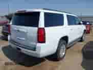 2019 Chevrolet Suburban LT z VIN 1GNSCHKC3KR347317, wystawiony jako IAAI lot #42513312 z przebiegiem 108 603 mil mil oraz . Historia ofert i sprzedaży dostępna na DreamBid. Obrazek 4.