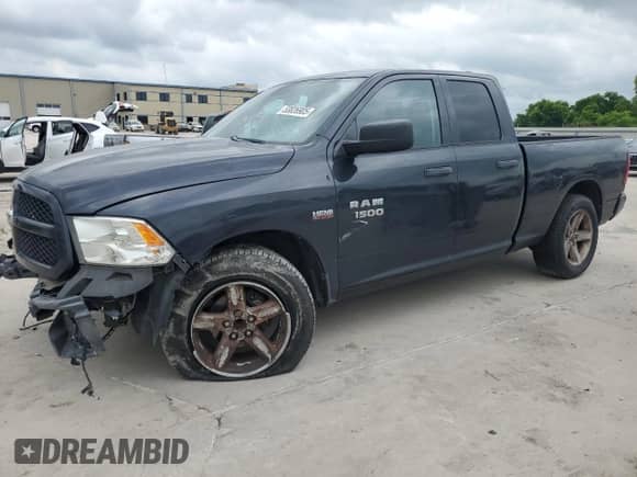 2013 Ram 1500 Tradesman z VIN 1C6RR6FT1DS704002, wystawiony jako Copart lot #53826905 z przebiegiem 145 215 mil mil oraz Szkoda całkowita • Salvage title. Historia ofert i sprzedaży dostępna na DreamBid. Obrazek 1.