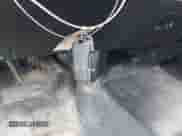 2017 Chevrolet Silverado 2500HD Work Truck z VIN 1GC2CUEG5HZ366363, wystawiony jako IAAI lot #43361232 z przebiegiem 195 782 mil mil oraz . Historia ofert i sprzedaży dostępna na DreamBid. Obrazek 11.