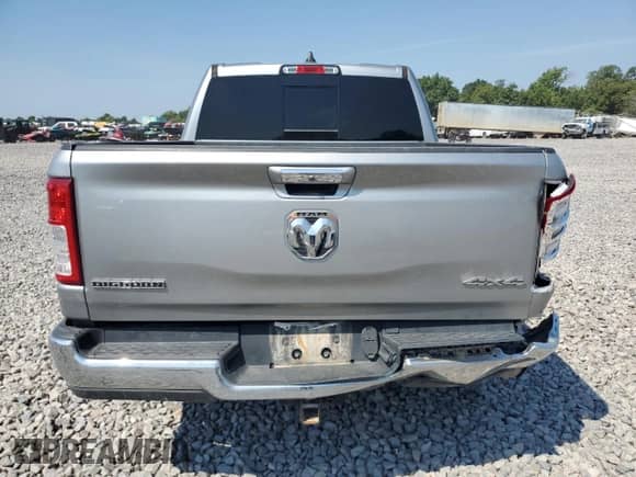 2019 Ram 1500 Big Horn z VIN 1C6RRFFG8KN674382, wystawiony jako Copart lot #68211655 z przebiegiem 93 990 mil mil oraz Szkoda całkowita • Salvage title. Historia ofert i sprzedaży dostępna na DreamBid. Obrazek 6.