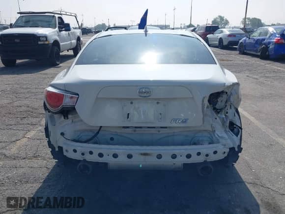 2015 Scion FR-S z VIN JF1ZNAA12F8713987, wystawiony jako IAAI lot #42347851 z przebiegiem 98 629 mil mil oraz . Historia ofert i sprzedaży dostępna na DreamBid. Obrazek 16.