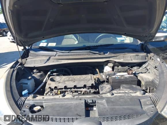 2013 Hyundai Tucson GLS z VIN KM8JUCAC7DU582286, wystawiony jako IAAI lot #43255238 z przebiegiem 165 637 mil mil oraz . Historia ofert i sprzedaży dostępna na DreamBid. Obrazek 10.