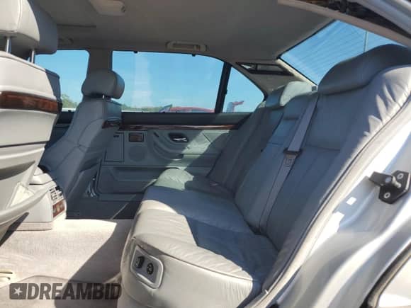 2001 BMW 7 Series с VIN WBAGJ03411DD74282, выставлен на аукционе Copart как лот 70442634 с пробегом 125 892 миль миль и Списание • Salvage title. История ставок и продаж доступна на DreamBid. Изображение 10.