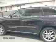 2015 Jeep Grand Cherokee Summit с VIN 1C4RJFJM6FC775709, выставлен на аукционе IAAI как лот 42818098 с пробегом 104 979 миль миль и . История ставок и продаж доступна на DreamBid. Изображение 14.