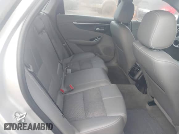 2018 Chevrolet Impala LT z VIN 2G1105S33J9117015, wystawiony jako IAAI lot #40754288 z przebiegiem 50 680 mil mil oraz . Historia ofert i sprzedaży dostępna na DreamBid. Obrazek 8.