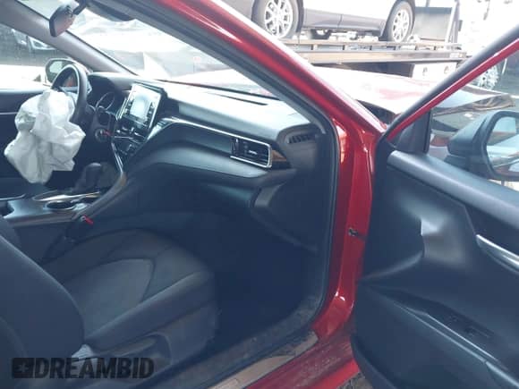 2023 Toyota Camry LE z VIN 4T1C11AK5PU178310, wystawiony jako IAAI lot #43100296 z przebiegiem 43 286 mil mil oraz . Historia ofert i sprzedaży dostępna na DreamBid. Obrazek 5.