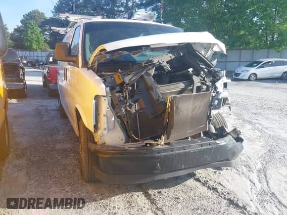2020 Chevrolet Express Cargo с VIN 1GCWGAFP0L1261725, выставлен на аукционе IAAI как лот 42090746 с пробегом 67 851 миль миль и . История ставок и продаж доступна на DreamBid. Изображение 1.