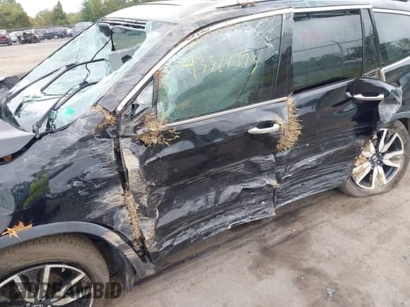 2020 Honda Pilot Elite z VIN 5FNYF6H05LB061696, wystawiony jako IAAI lot #43327393 z przebiegiem 63 693 mil mil oraz . Historia ofert i sprzedaży dostępna na DreamBid. Obrazek 6.