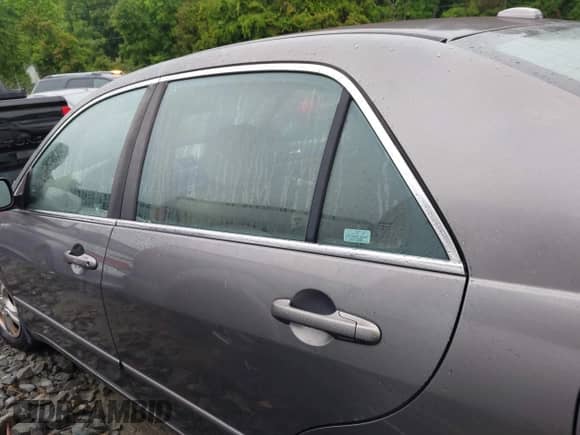 2006 Honda Accord EX-L z VIN 1HGCM56866A125228, wystawiony jako IAAI lot #42252525 z przebiegiem 254 398 mil mil oraz . Historia ofert i sprzedaży dostępna na DreamBid. Obrazek 14.