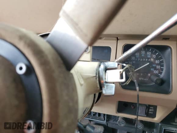 1989 Jeep Wrangler с VIN 2J4FY49T7KJ134187, выставлен на аукционе Copart как лот 63873225 с пробегом 172 344 миль миль и Чистый • Clean title. История ставок и продаж доступна на DreamBid. Изображение 9.