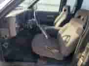 1994 Chevrolet S-10 LS с VIN 1GCCS1945RK167930, выставлен на аукционе Copart как лот 84844094 с пробегом 192 187 миль миль и Списание • Salvage title. История ставок и продаж доступна на DreamBid. Изображение 7.