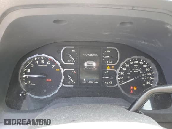 2019 Toyota Tundra SR с VIN 5TFUM5F10KX083538, выставлен на аукционе Copart как лот 68304055 с пробегом 131 034 миль миль и Списание • Salvage title. История ставок и продаж доступна на DreamBid. Изображение 9.
