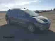 2006 Toyota Sienna XLE z VIN 5TDBA22C26S069416, wystawiony jako Copart lot #85376955 z przebiegiem 226 222 mil mil oraz Czysty tytuł • Clean title. Historia ofert i sprzedaży dostępna na DreamBid. Obrazek 4.