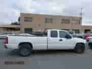 2000 GMC Sierra 1500 SLE with VIN 1GTEC19V9YE230300, listed as a IAAI auction lot 43401220 with 200,930 mi miles and . Bid and sale history available at DreamBid. Image 13.