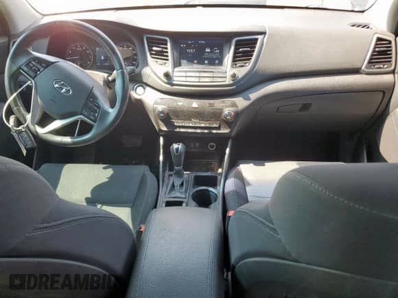 2018 Hyundai Tucson Value with VIN KM8J33A24JU807043, listed as a Copart auction lot 80545105 with 101,799 mi miles and Salvage title. Bid and sale history available at DreamBid. Image 8.