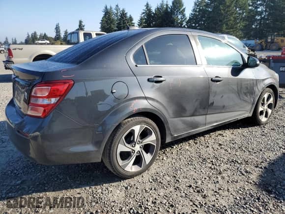 2018 Chevrolet Sonic Premier z VIN 1G1JF5SB0J4105719, wystawiony jako Copart lot #81480805 z przebiegiem 78 454 mil mil oraz Szkoda całkowita • Salvage title. Historia ofert i sprzedaży dostępna na DreamBid. Obrazek 3.