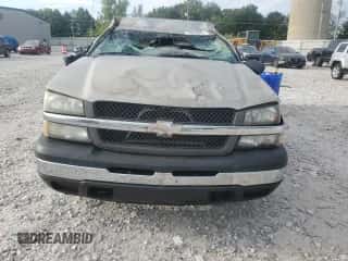 2005 Chevrolet Silverado 1500 z VIN 1GCEC14X75Z302382, wystawiony jako Copart lot #68859405 z przebiegiem Nie podano mil oraz Czysty tytuł • Clean title. Historia ofert i sprzedaży dostępna na DreamBid. Obrazek 5.