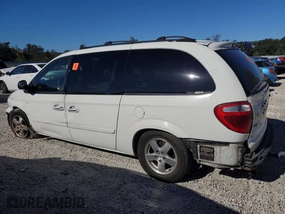1998 Dodge Caravan SE with VIN 2B4GP4539WR648145, listed as a Copart auction lot 82370494 with Not provided miles and Salvage title. Bid and sale history available at DreamBid. Image 2.