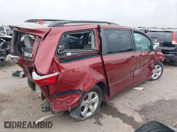 2018 Toyota Sienna LE Auto Access Seat with VIN 5TDKZ3DC8JS909056, listed as a IAAI auction lot 42362934 with 157,230 mi miles and . Bid and sale history available at DreamBid. Image 4.