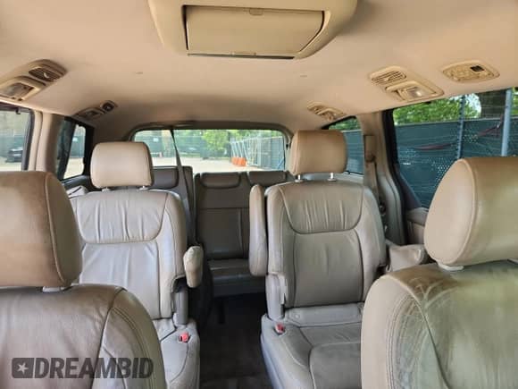 2006 Toyota Sienna XLE z VIN 5TDBA22C16S066202, wystawiony jako Copart lot #69227305 z przebiegiem 201 766 mil mil oraz Nie do naprawy • Non repairable. Historia ofert i sprzedaży dostępna na DreamBid. Obrazek 10.