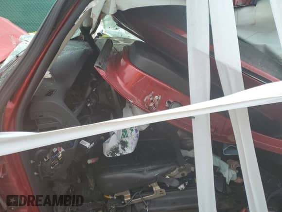 2014 Chevrolet Tahoe LT z VIN 1GNSKBE08ER195606, wystawiony jako Copart lot #70420275 z przebiegiem Nie podano mil oraz Nie do naprawy • Non repairable. Historia ofert i sprzedaży dostępna na DreamBid. Obrazek 7.