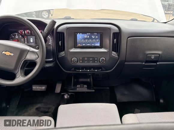 2015 Chevrolet Silverado 2500HD Work Truck z VIN 1GC1KUEG0FF185345, wystawiony jako Copart lot #58501835 z przebiegiem 194 581 mil mil oraz Czysty tytuł • Clean title. Historia ofert i sprzedaży dostępna na DreamBid. Obrazek 9.