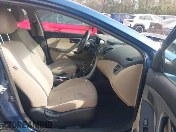 2015 Hyundai Elantra SE с VIN KMHDH4AE5FU382177, выставлен на аукционе IAAI как лот 43597421 с пробегом 260 402 миль миль и . История ставок и продаж доступна на DreamBid. Изображение 5.