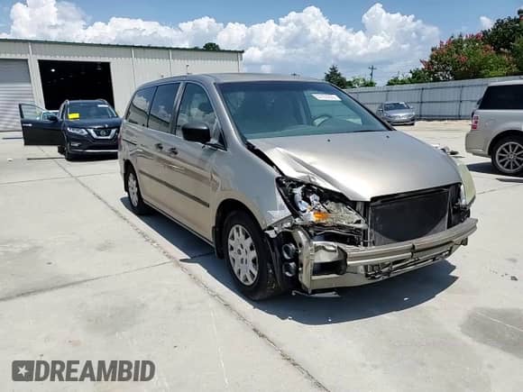 2005 Honda Odyssey LX with VIN 5FNRL38265B040940, listed as a Copart auction lot 65104285 with 299,632 mi miles and Salvage title. Bid and sale history available at DreamBid. Image 14.