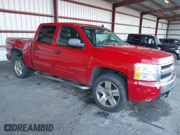 2008 Chevrolet Silverado 1500 1LT with VIN 2GCEK13J681321535, listed as a IAAI auction lot 43499909 with 187,792 mi miles and . Bid and sale history available at DreamBid. Image 1.