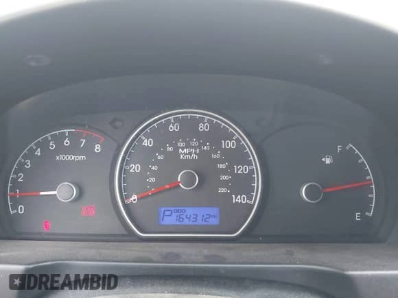 2010 Hyundai Elantra Blue z VIN KMHDU4AD0AU130607, wystawiony jako IAAI lot #43330170 z przebiegiem 164 312 mil mil oraz . Historia ofert i sprzedaży dostępna na DreamBid. Obrazek 7.