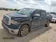 2012 Toyota Tundra Limited z VIN 5TFFY5F10CX128010, wystawiony jako Copart lot #71779725 z przebiegiem 309 990 mil mil oraz Szkoda całkowita • Salvage title. Historia ofert i sprzedaży dostępna na DreamBid. Obrazek 1.