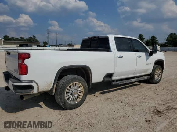 2022 Chevrolet Silverado 3500HD High Country с VIN 1GC4YVEY2NF301685, выставлен на аукционе Copart как лот 65153434 с пробегом 95 080 миль миль и Чистый • Clean title. История ставок и продаж доступна на DreamBid. Изображение 3.