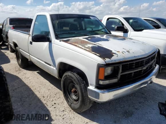 1997 Chevrolet Silverado 2500 с VIN 1GCGC24R7VZ246010, выставлен на аукционе Copart как лот 74680344 с пробегом Не указан миль и На запчасти • Non repairable. История ставок и продаж доступна на DreamBid. Изображение 4.