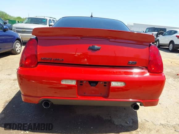 2007 Chevrolet Monte Carlo SS with VIN 2G1WL15C879238634, listed as a IAAI auction lot 42094067 with 112,664 mi miles and . Bid and sale history available at DreamBid. Image 16.