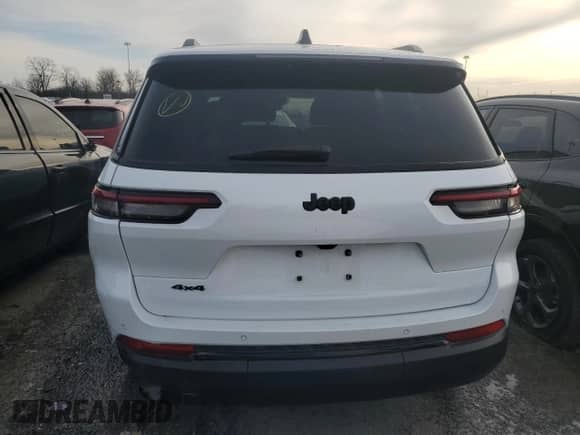 2023 Jeep Grand Cherokee Altitude X z VIN 1C4RJKAG9P8799915, wystawiony jako Copart lot #44049065 z przebiegiem 30 883 mil mil oraz Szkoda całkowita • Salvage title. Historia ofert i sprzedaży dostępna na DreamBid. Obrazek 6.