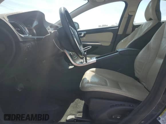 2012 Volvo S60 T5 с VIN YV1622FS9C2121475, выставлен на аукционе Copart как лот 81037755 с пробегом 168 860 миль миль и Списание • Salvage title. История ставок и продаж доступна на DreamBid. Изображение 7.