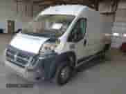 2017 Ram ProMaster Cargo z VIN 3C6URVJG0HE542287, wystawiony jako IAAI lot #41882225 z przebiegiem 109 661 mil mil oraz . Historia ofert i sprzedaży dostępna na DreamBid. Obrazek 2.