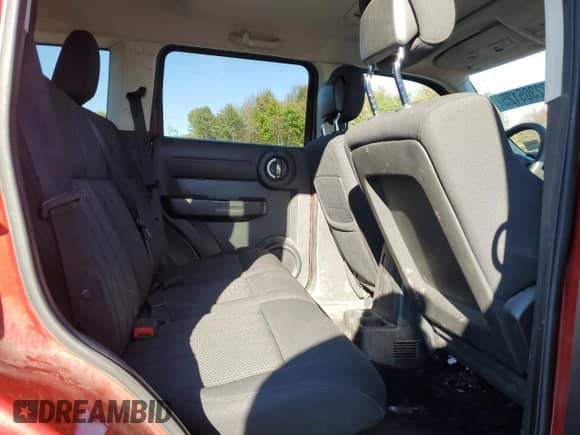 2011 Dodge Nitro Heat with VIN 1D4PU4GK6BW529117, listed as a Copart auction lot 82305125 with 180,005 mi miles and Salvage title. Bid and sale history available at DreamBid. Image 11.