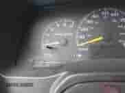 1998 GMC Sierra 1500 с VIN 1GTEC14W2WZ549222, выставлен на аукционе IAAI как лот 43298873 с пробегом 227 390 миль миль и . История ставок и продаж доступна на DreamBid. Изображение 7.