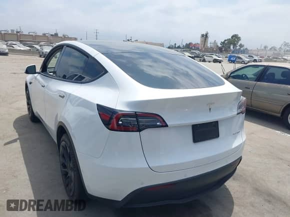 2021 Tesla Model Y Long Range с VIN 5YJYGDEE4MF245529, выставлен на аукционе IAAI как лот 42795489 с пробегом 58 214 миль миль и . История ставок и продаж доступна на DreamBid. Изображение 3.