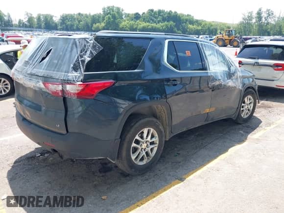 2019 Chevrolet Traverse LT Cloth z VIN 1GNEVGKW2KJ141139, wystawiony jako IAAI lot #42808716 z przebiegiem Nie podano mil oraz . Historia ofert i sprzedaży dostępna na DreamBid. Obrazek 4.