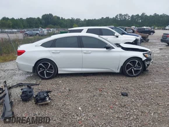 2022 Honda Accord Sport с VIN 1HGCV1F35NA089315, выставлен на аукционе IAAI как лот 43309825 с пробегом 83 515 миль миль и . История ставок и продаж доступна на DreamBid. Изображение 13.